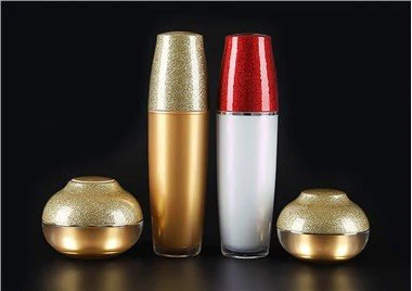 30mlの化粧品の瓶